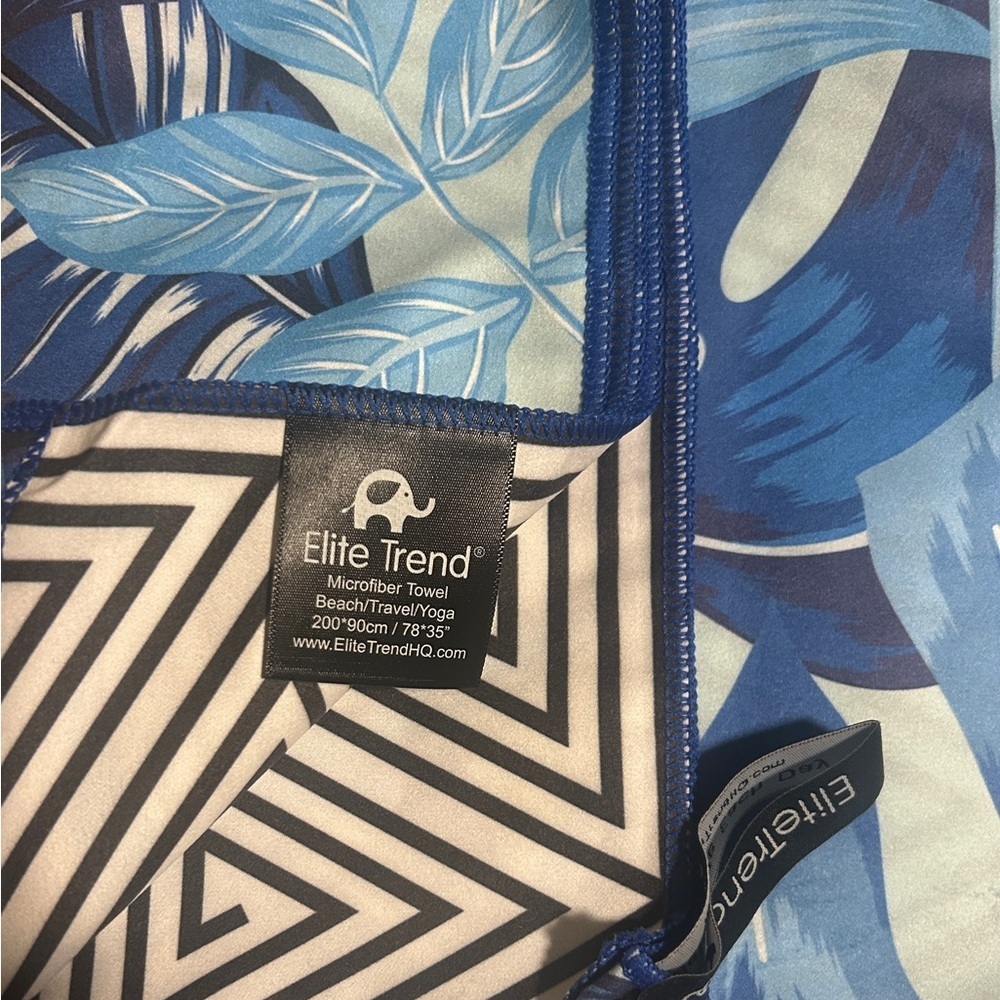 Elite Trend® Palms (78x35 inches) Blue Leaf Print Beach Towel - Picture 8 of 9